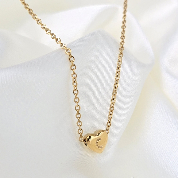 NEW Gold Candy Heart Shape Pendant With Letter C Engraving Necklace - Picture 7 of 8